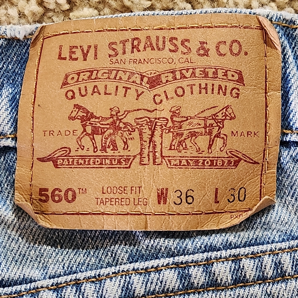 VTG 90s Levi's 560 RARE Made in Canada  Size 36x30 - Picture 5 of 16